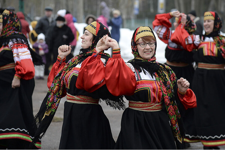 As Estonia turns 100, a new embrace of its Russian speakers - CSMonitor.com